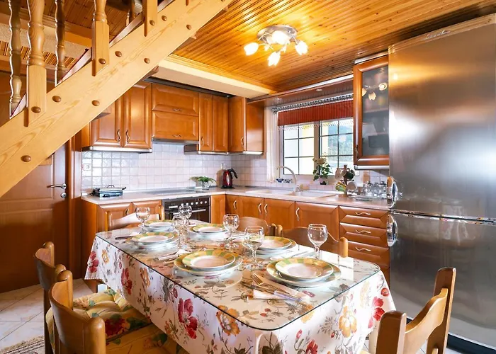 Nicole Casa de Férias Theológos